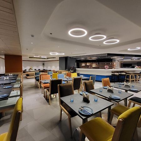 Holiday Inn Express & Suites Jaipur Gopalpura Esterno foto