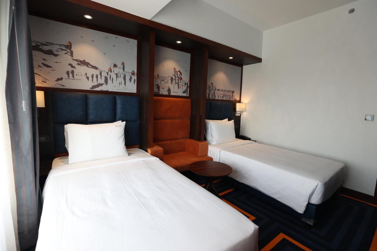 Holiday Inn Express & Suites Jaipur Gopalpura Esterno foto