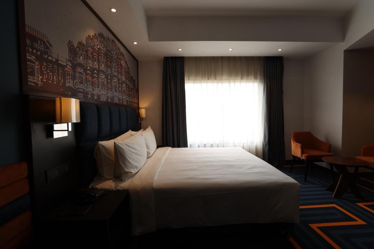 Holiday Inn Express & Suites Jaipur Gopalpura Esterno foto