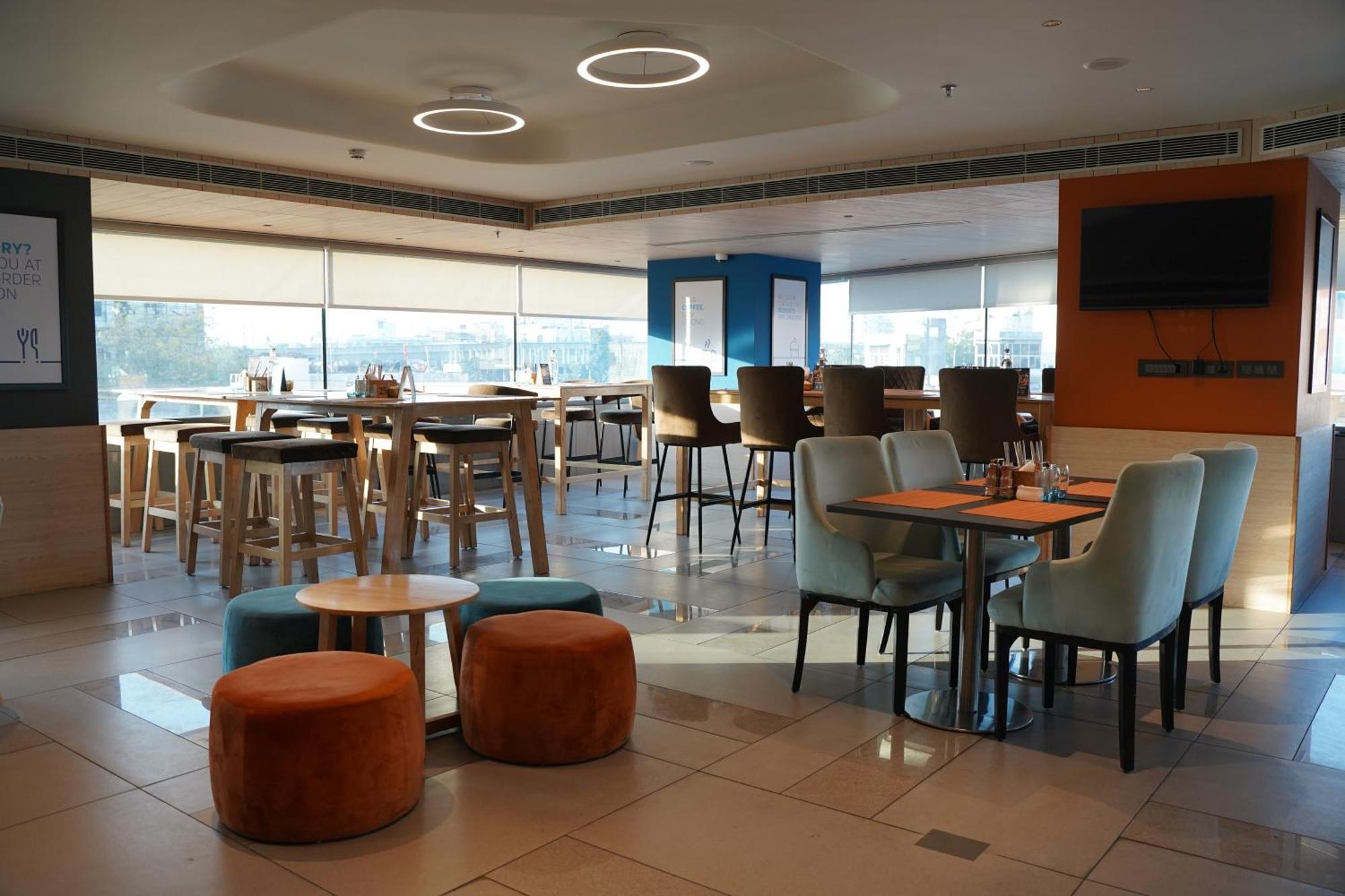 Holiday Inn Express & Suites Jaipur Gopalpura Esterno foto